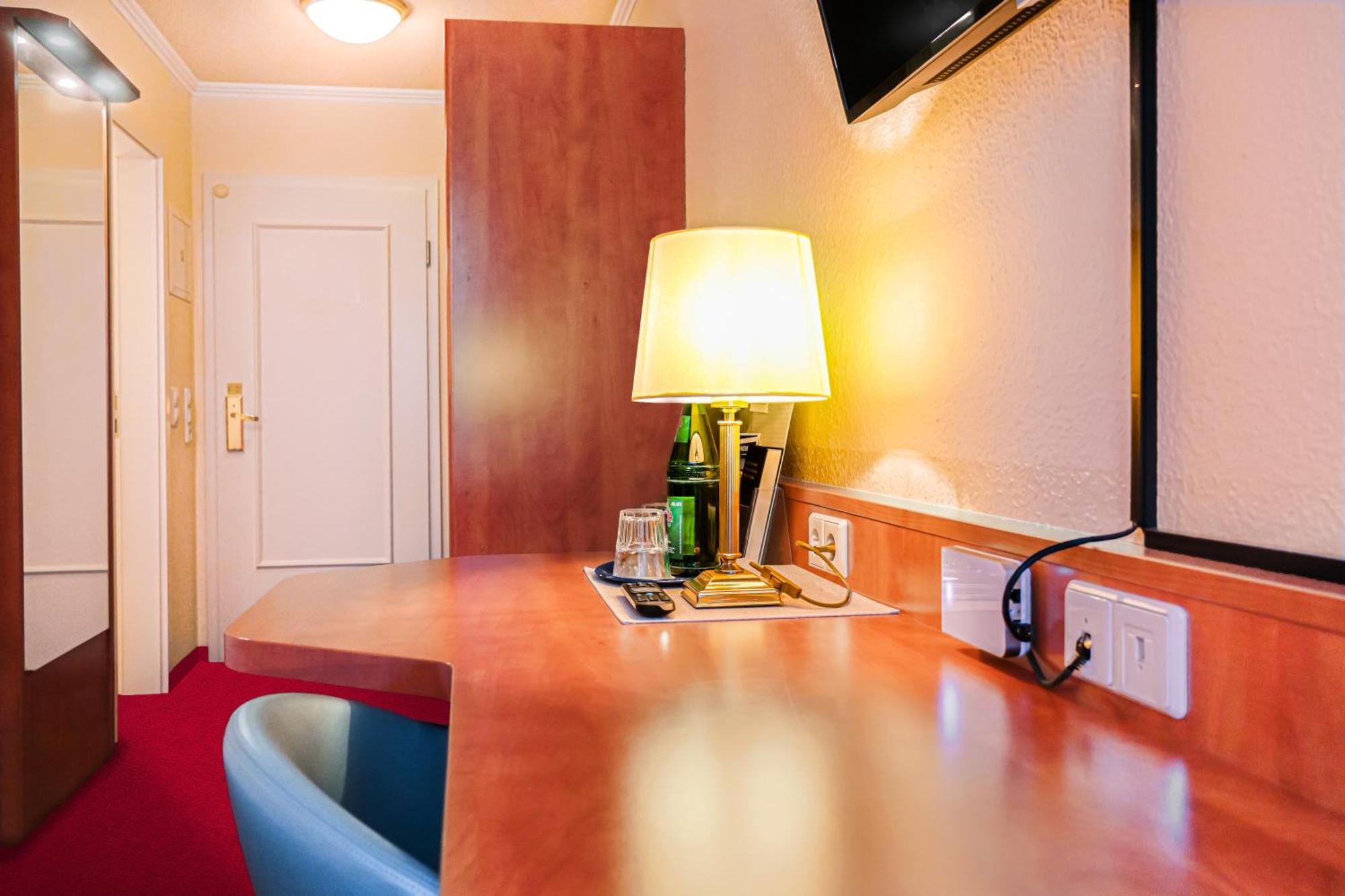 Hotel Muenkel ハノーファー エクステリア 写真