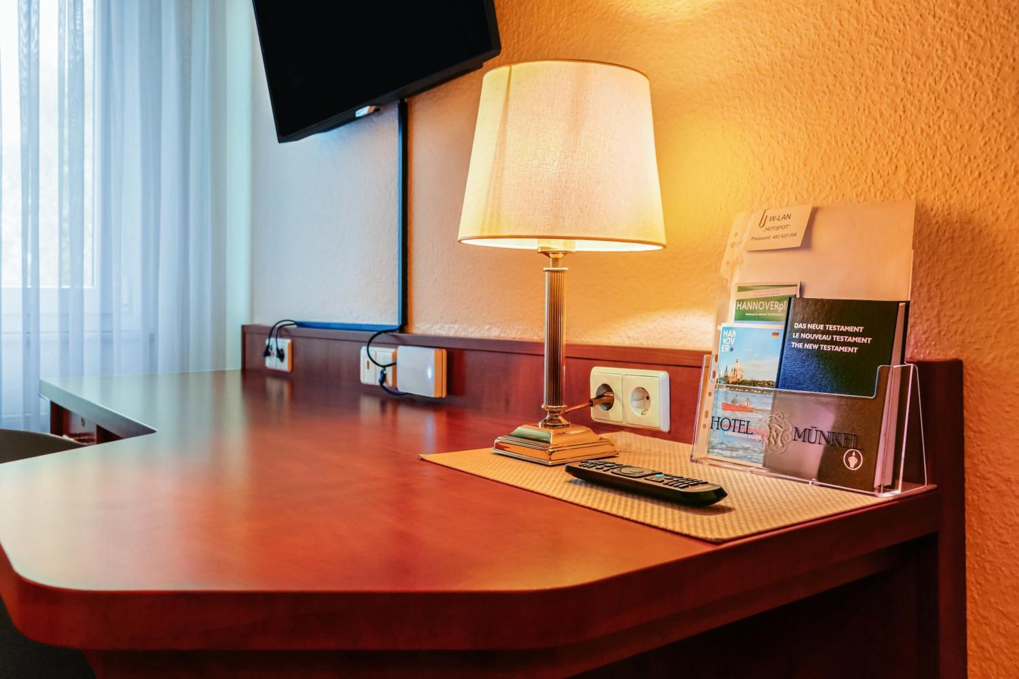 Hotel Muenkel ハノーファー エクステリア 写真